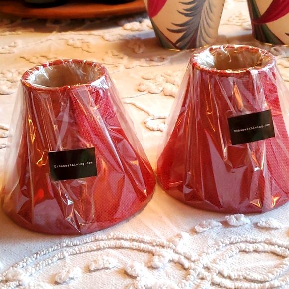 💥SOLD💥New 2 pair Red Burlap Lamp Shades - Picture 2 of 12